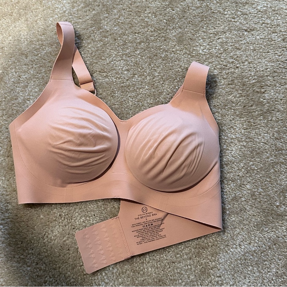 EVELYN & BOBBIE BRA 🩷